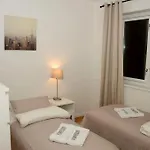 Two Bedroom Apartment In Oslo, Christian Michelsens Gate 9 B